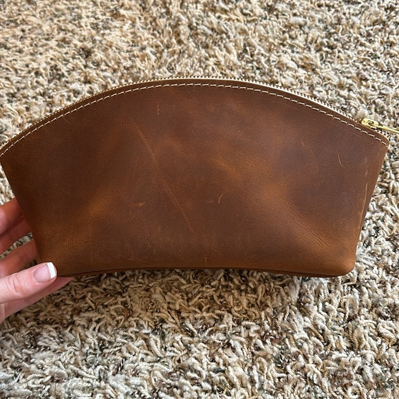 Portland Leather Goods Total Eclipse Make Up Bag - Picture 2 of 5